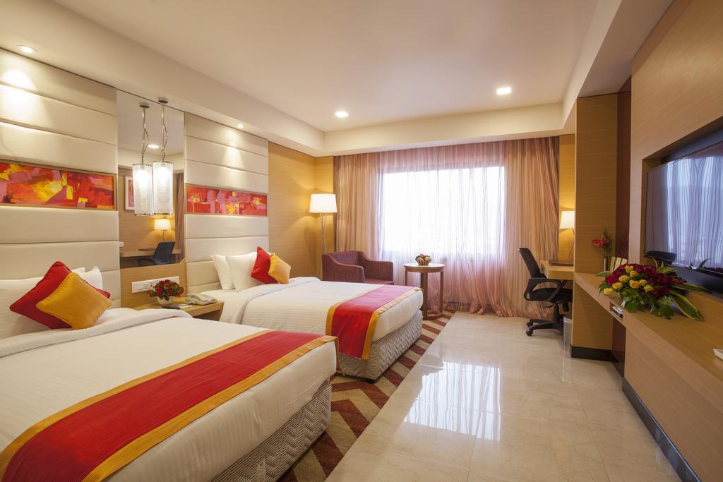 Dolphin Hotel Visakhapatnam Eksteriør billede